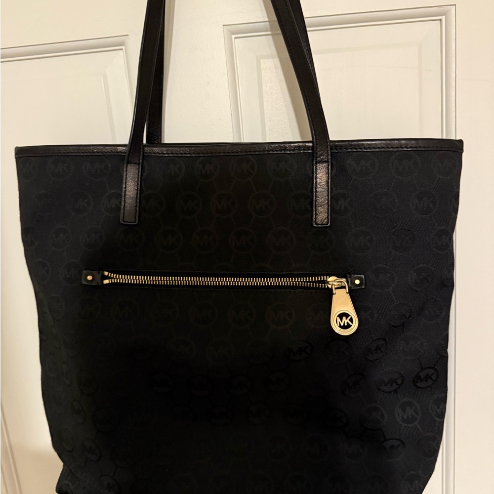 Michael Kors Black Logo Interior Bag